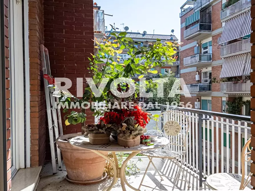 Immagine 7 di Appartamento in vendita  in Via Di Vigna Stelluti a Roma