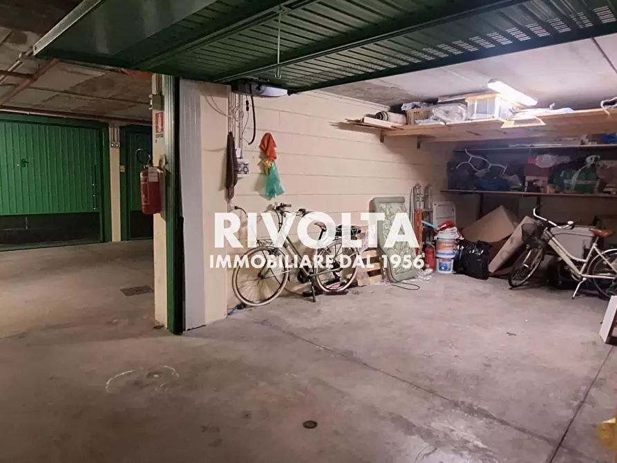 Immagine 6 di Box auto in vendita  in Via Angelo Di Pietro a Roma