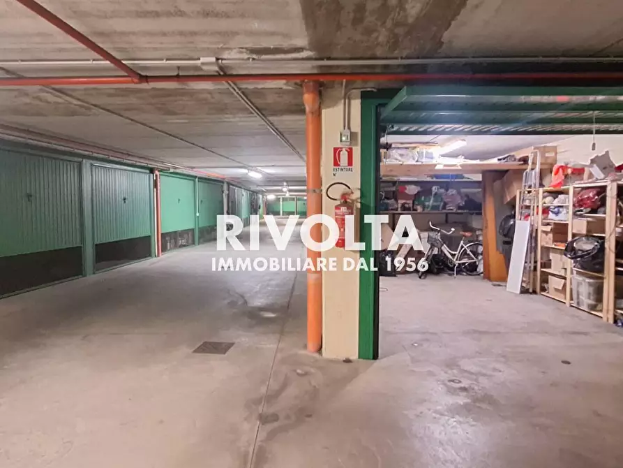 Immagine 7 di Box auto in vendita  in Via Angelo Di Pietro a Roma