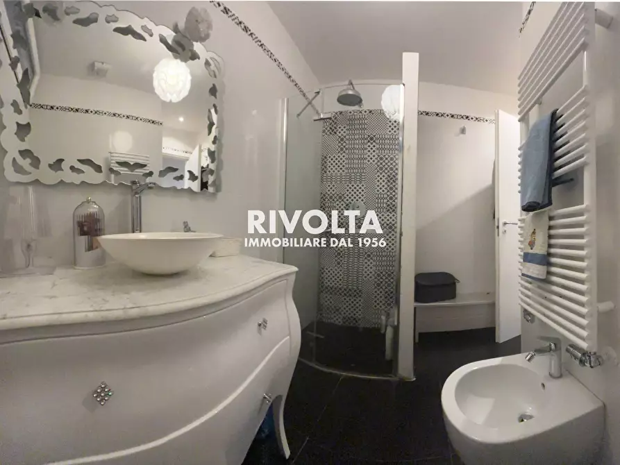 Immagine 25 di Appartamento in vendita  in Via Di Vigna Stelluti a Roma