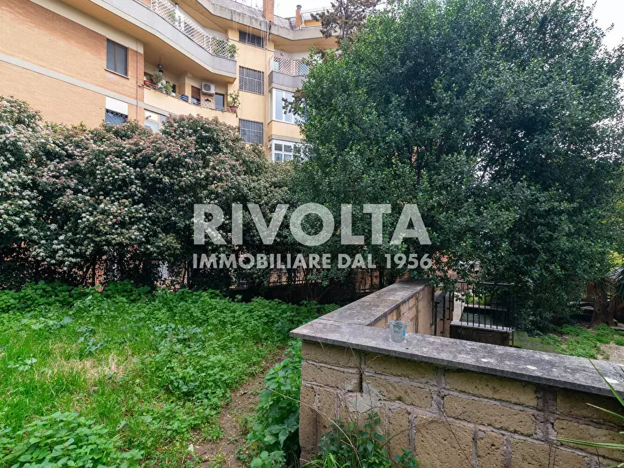 Immagine 17 di Appartamento in vendita  in Via Andrea Giardina a Roma