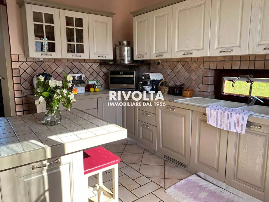 Immagine 4 di Villa in vendita  in via don giovanni minzoni a Avigliano Umbro