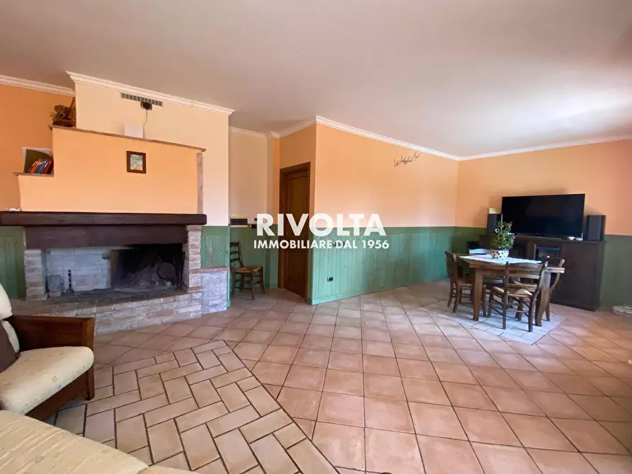 Immagine 6 di Villa in vendita  in via don giovanni minzoni a Avigliano Umbro