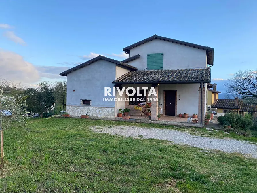 Immagine 18 di Villa in vendita  in via don giovanni minzoni a Avigliano Umbro