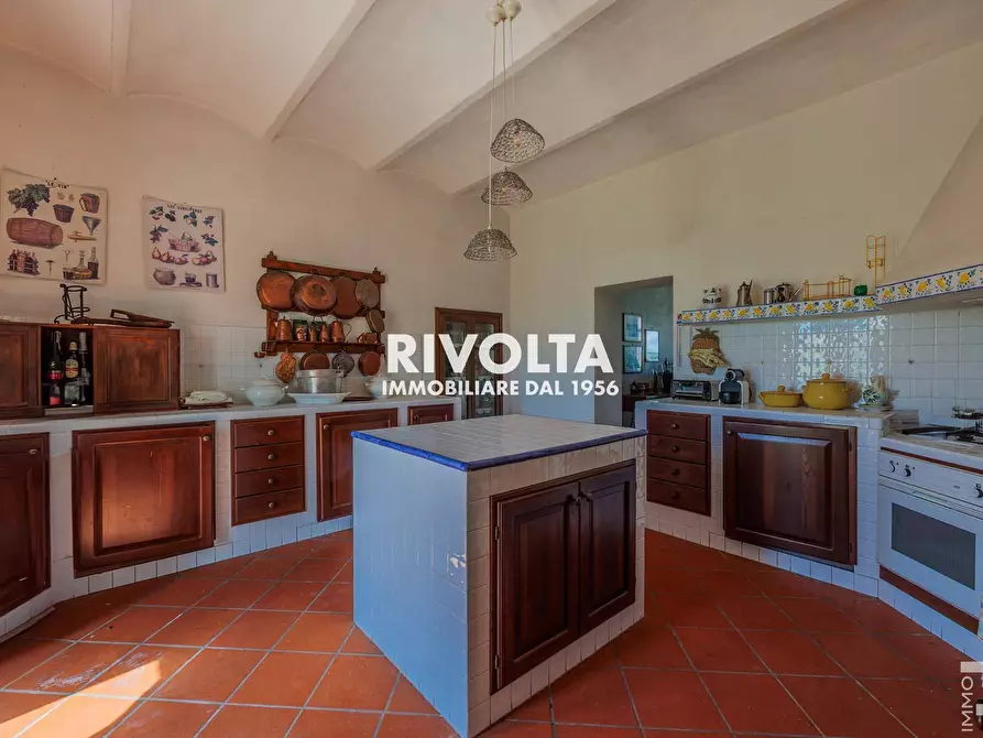 Immagine 10 di Rustico / casale in vendita  in con terreno in maremma a Magliano In Toscana