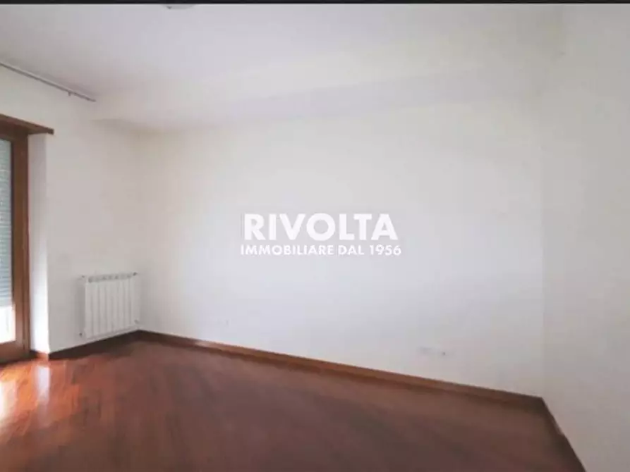 Immagine 16 di Appartamento in vendita  in Via Aurelia a Roma