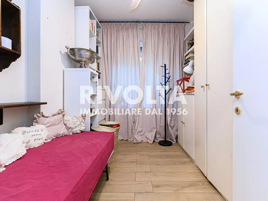 Immagine 15 di Appartamento in vendita  in Viale Cortina D'ampezzo a Roma