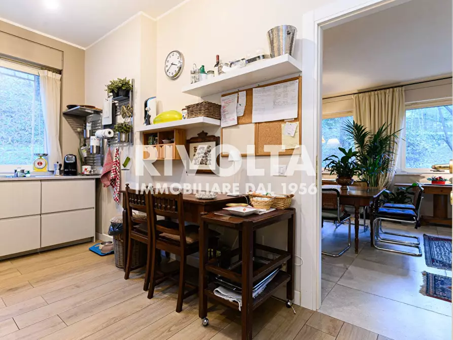 Immagine 17 di Appartamento in vendita  in Viale Cortina D'ampezzo a Roma