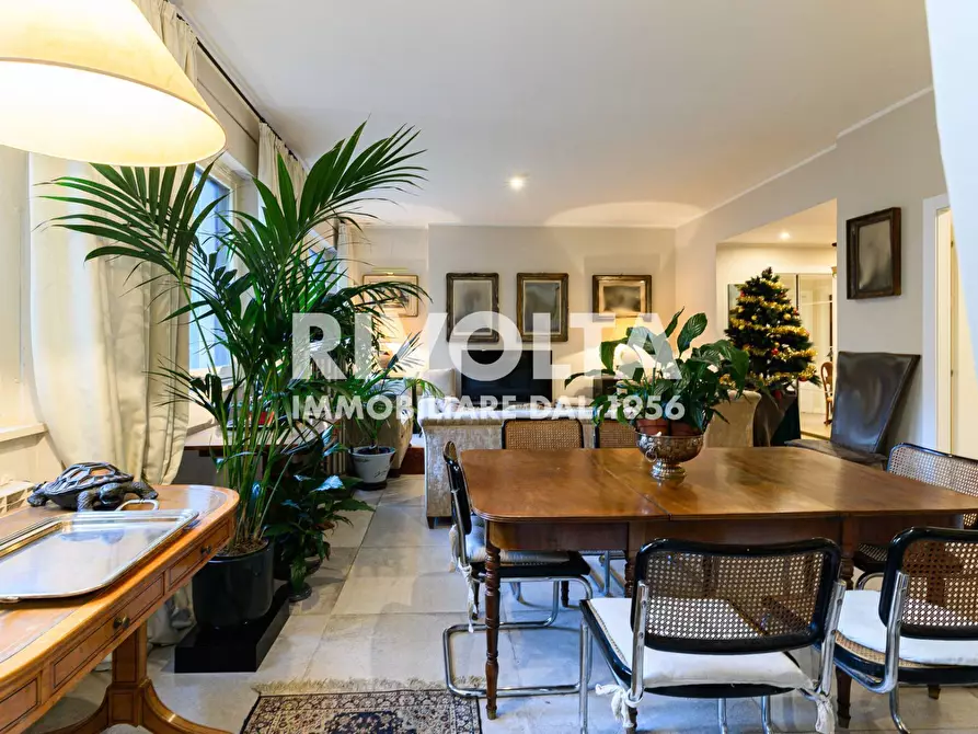 Immagine 25 di Appartamento in vendita  in Viale Cortina D'ampezzo a Roma