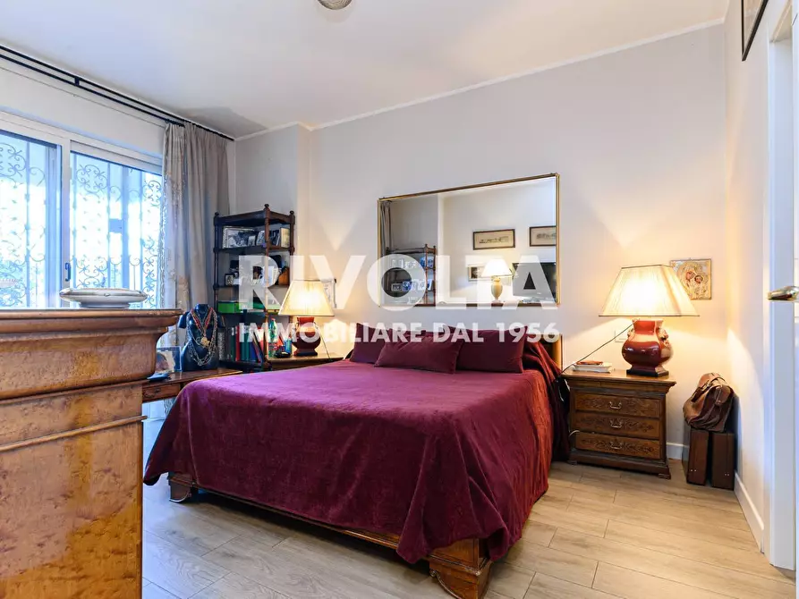 Immagine 27 di Appartamento in vendita  in Viale Cortina D'ampezzo a Roma