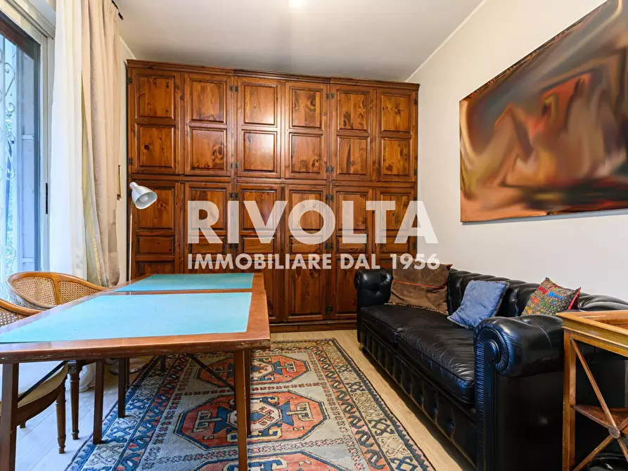 Immagine 41 di Appartamento in vendita  in Viale Cortina D'ampezzo a Roma