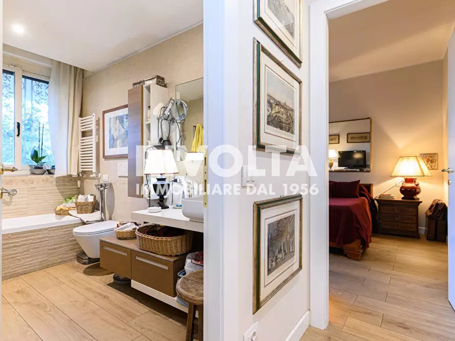 Immagine 44 di Appartamento in vendita  in Viale Cortina D'ampezzo a Roma