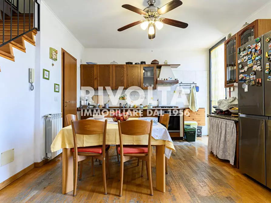 Immagine 2 di Villetta a schiera in vendita  in Via Natalino Sapegno a Roma