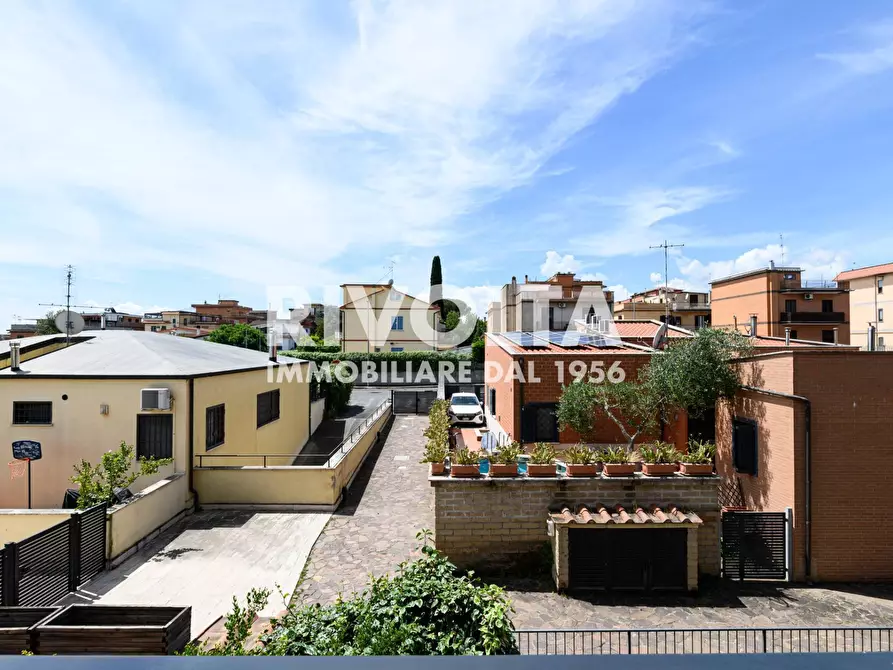 Immagine 35 di Villetta a schiera in vendita  in Via Natalino Sapegno a Roma