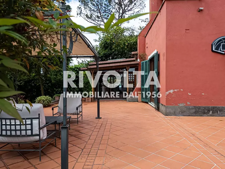 Immagine 5 di Villa in vendita  in Via Appia Pignatelli a Roma