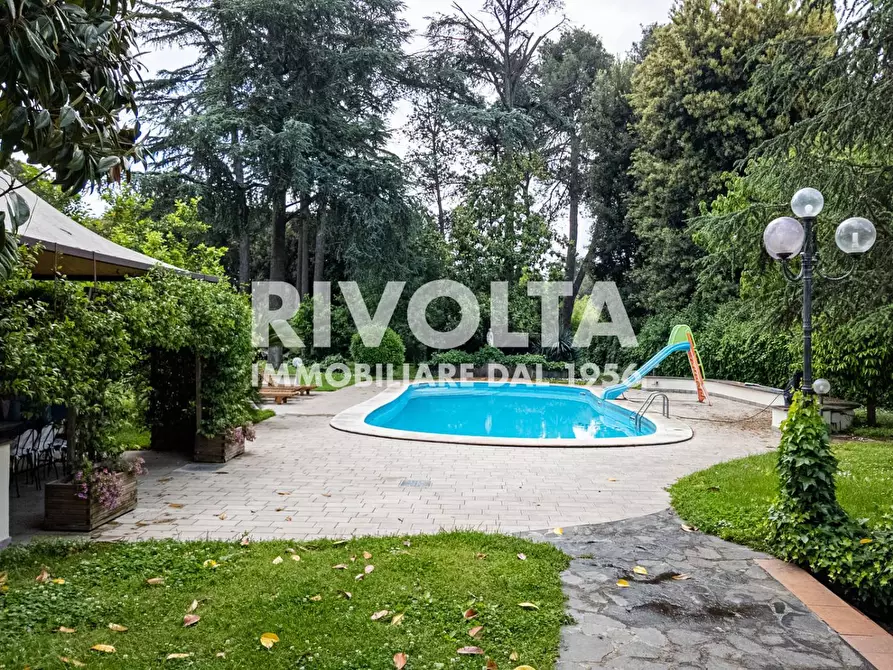 Immagine 6 di Villa in vendita  in Via Appia Pignatelli a Roma
