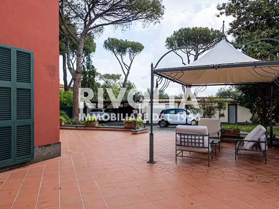 Immagine 18 di Villa in vendita  in Via Appia Pignatelli a Roma