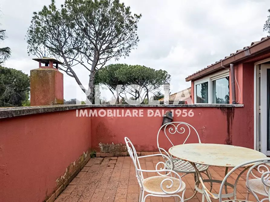 Immagine 28 di Villa in vendita  in Via Appia Pignatelli a Roma