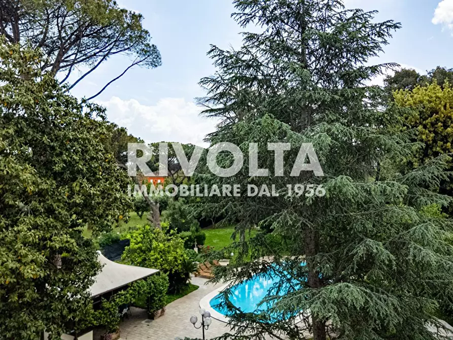 Immagine 44 di Villa in vendita  in Via Appia Pignatelli a Roma