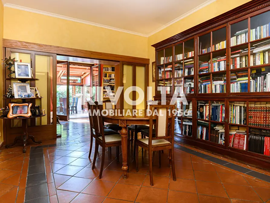 Immagine 47 di Villa in vendita  in Via Appia Pignatelli a Roma