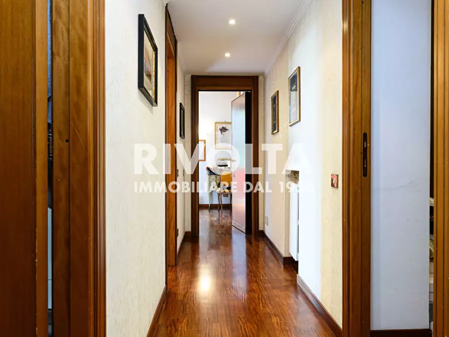 Immagine 76 di Villa in vendita  in Via Appia Pignatelli a Roma