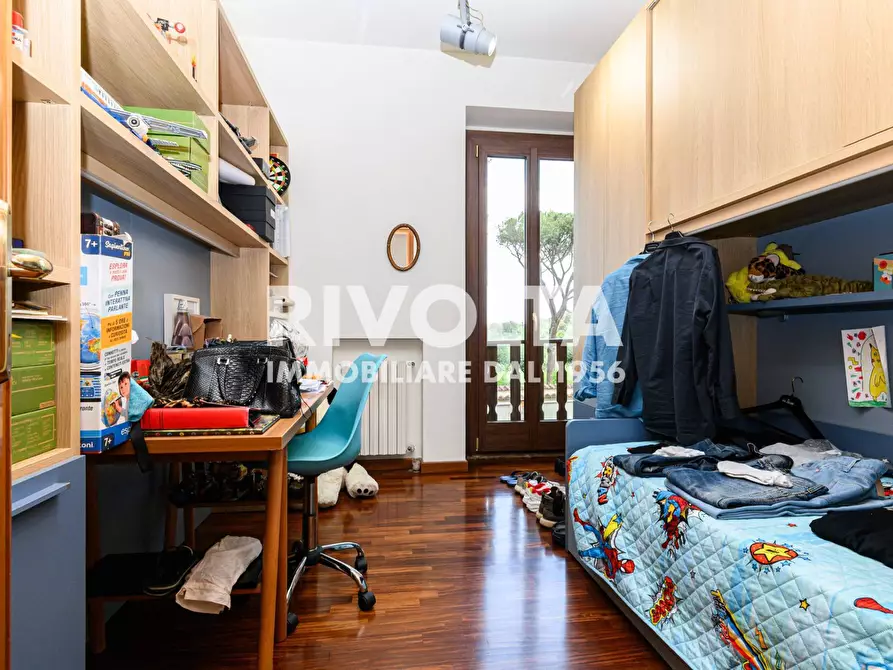 Immagine 77 di Villa in vendita  in Via Appia Pignatelli a Roma