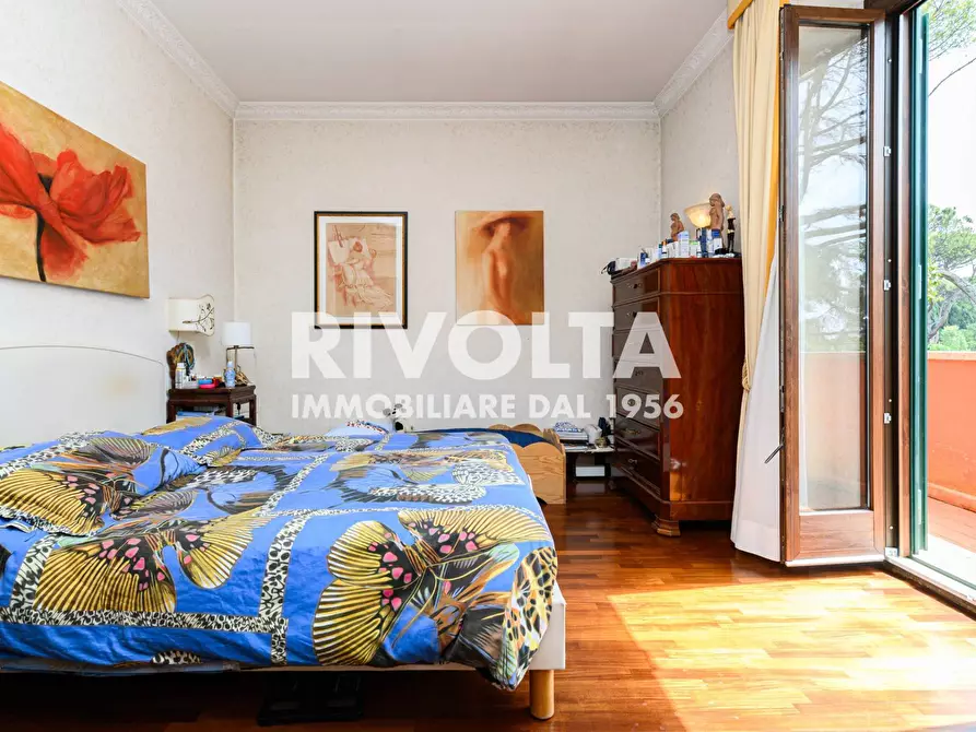 Immagine 79 di Villa in vendita  in Via Appia Pignatelli a Roma
