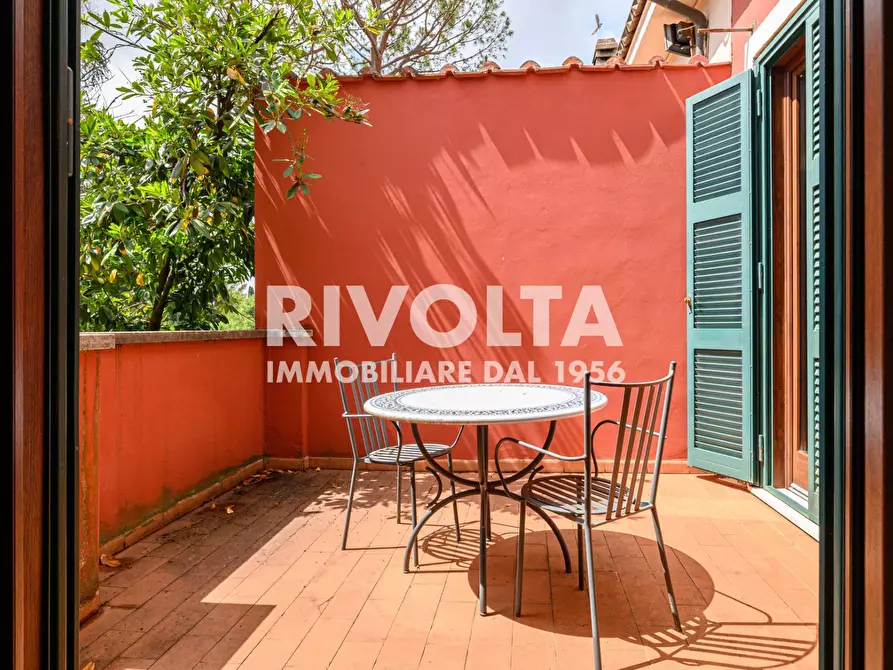 Immagine 83 di Villa in vendita  in Via Appia Pignatelli a Roma