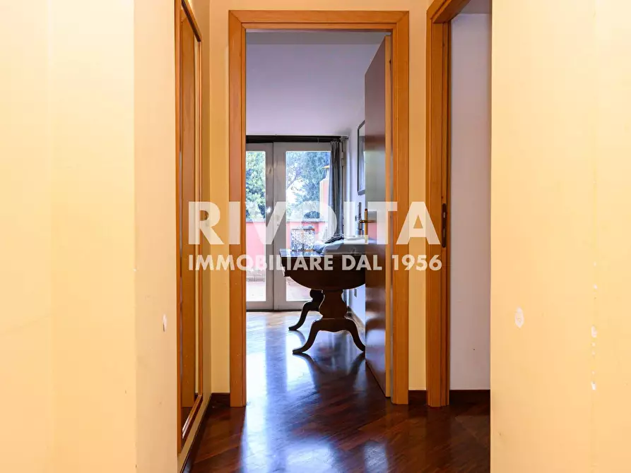 Immagine 89 di Villa in vendita  in Via Appia Pignatelli a Roma