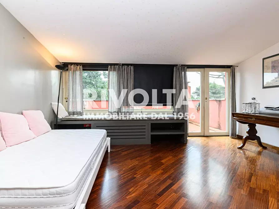 Immagine 92 di Villa in vendita  in Via Appia Pignatelli a Roma