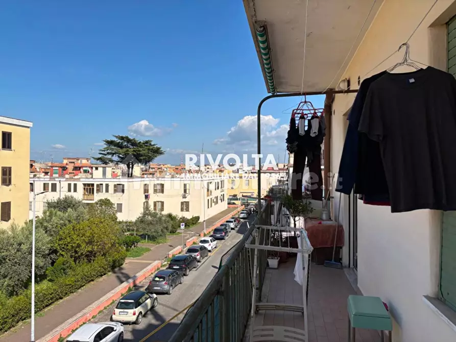 Immagine 4 di Appartamento in vendita  in Via Sant'igino Papa a Roma