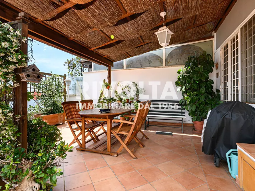 Immagine 3 di Attico in vendita  in Via Attilio Friggeri a Roma