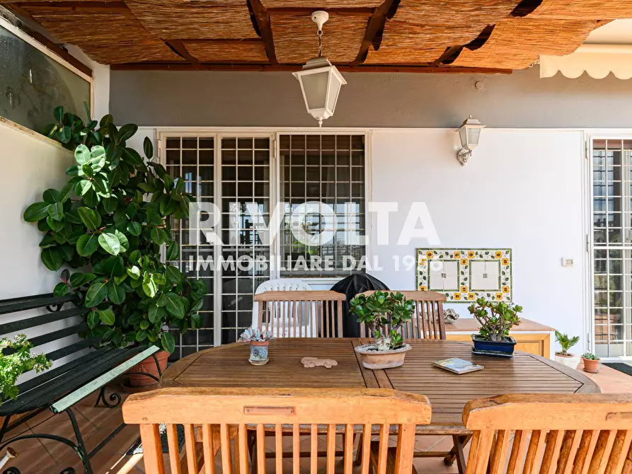 Immagine 5 di Attico in vendita  in Via Attilio Friggeri a Roma