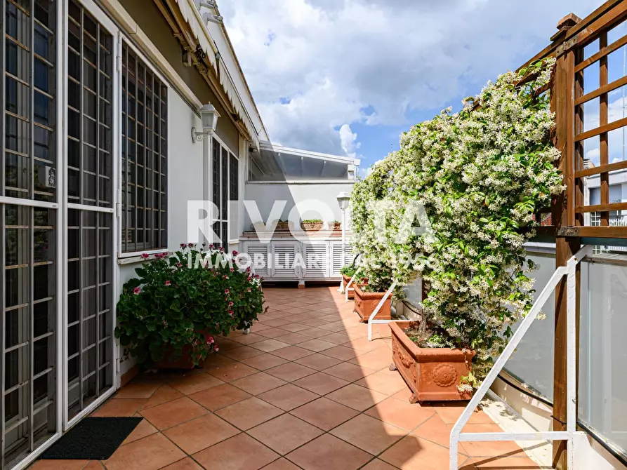 Immagine 14 di Attico in vendita  in Via Attilio Friggeri a Roma