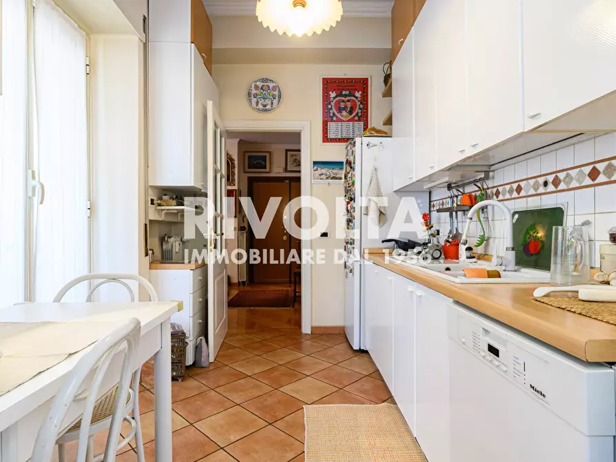 Immagine 33 di Attico in vendita  in Via Attilio Friggeri a Roma