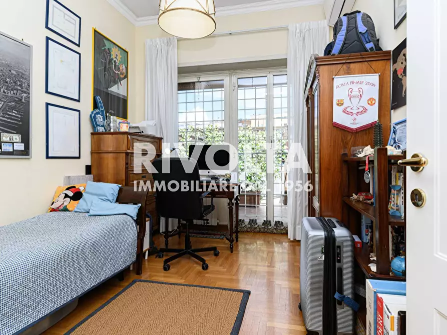 Immagine 61 di Attico in vendita  in Via Attilio Friggeri a Roma