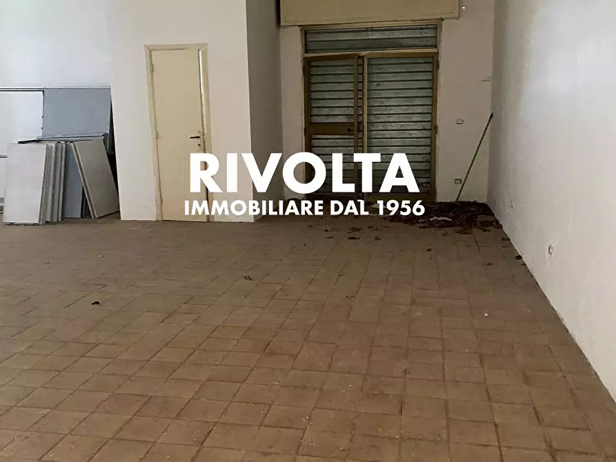Immagine 2 di Locale commerciale in vendita  in via avezzano a Magliano De' Marsi