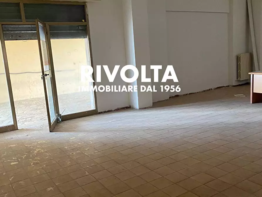 Immagine 4 di Locale commerciale in vendita  in via avezzano a Magliano De' Marsi