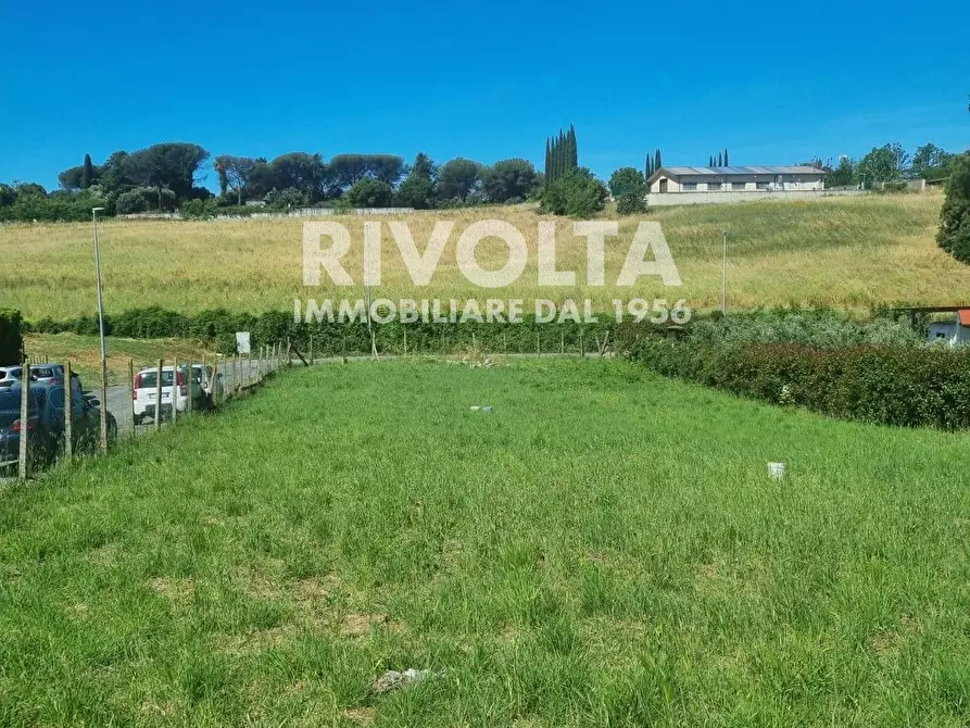 Immagine 2 di Terreno residenziale in vendita  in Via Solopaca a Roma