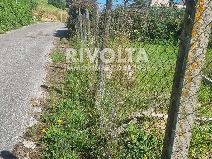 Immagine 11 di Terreno residenziale in vendita  in Via Solopaca a Roma