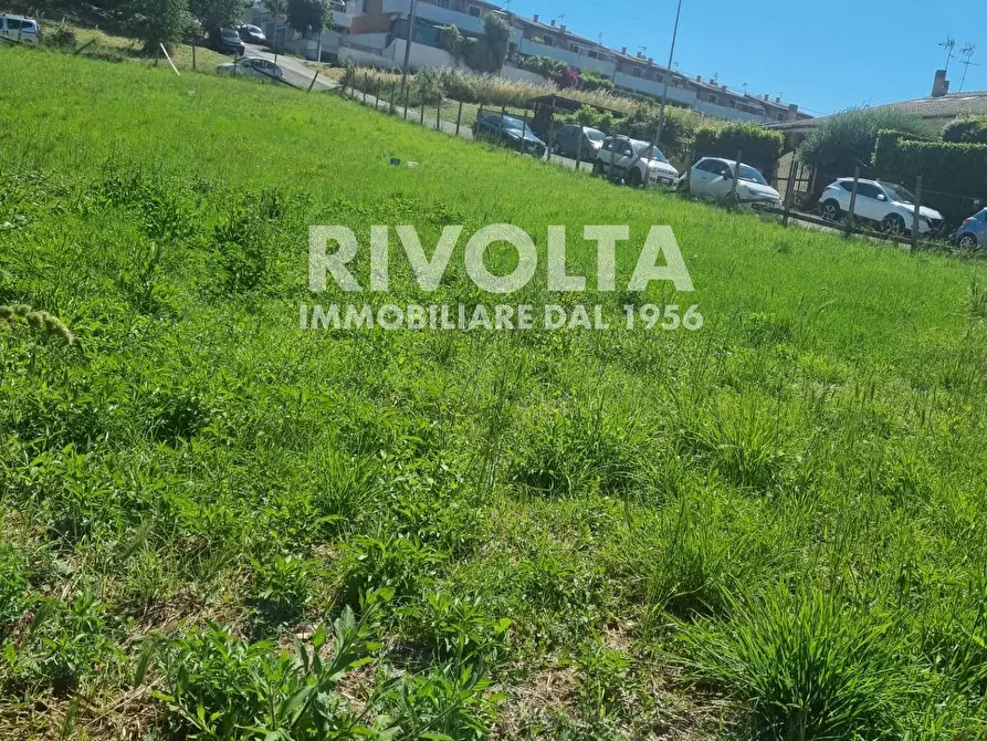 Immagine 13 di Terreno residenziale in vendita  in Via Solopaca a Roma