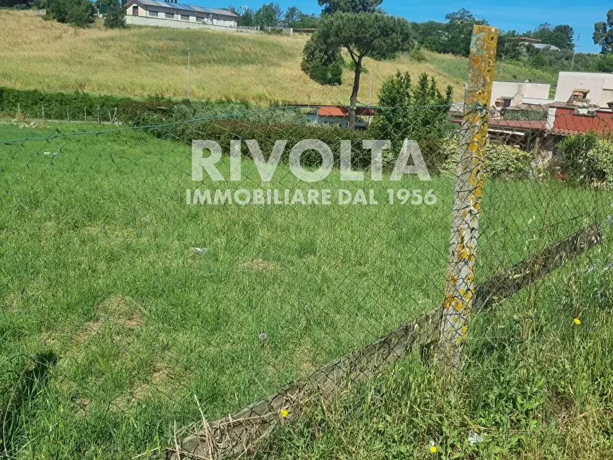 Immagine 14 di Terreno residenziale in vendita  in Via Solopaca a Roma
