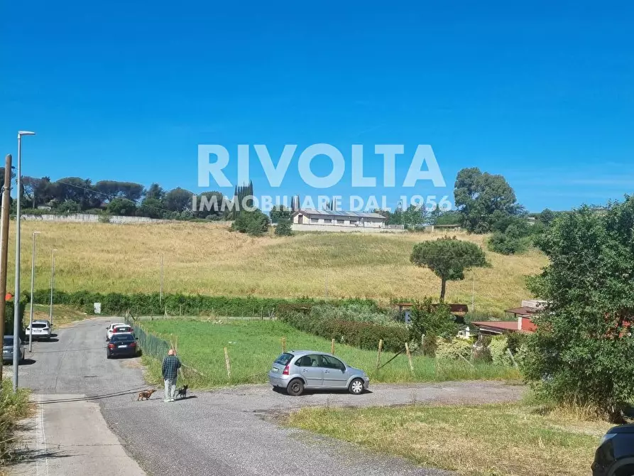 Immagine 15 di Terreno residenziale in vendita  in Via Solopaca a Roma