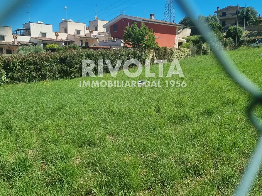 Immagine 21 di Terreno residenziale in vendita  in Via Solopaca a Roma