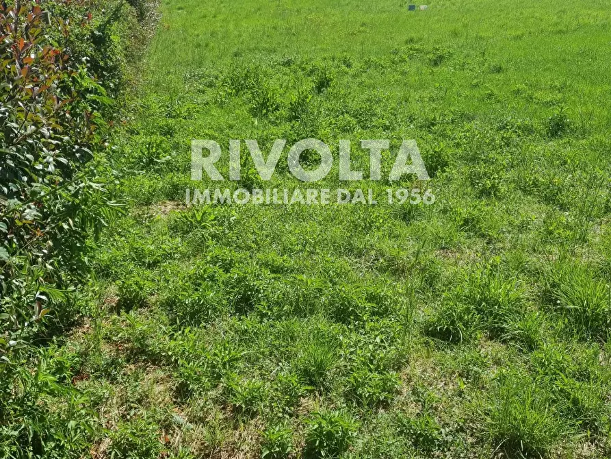 Immagine 26 di Terreno residenziale in vendita  in Via Solopaca a Roma