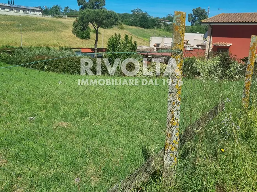 Immagine 28 di Terreno residenziale in vendita  in Via Solopaca a Roma
