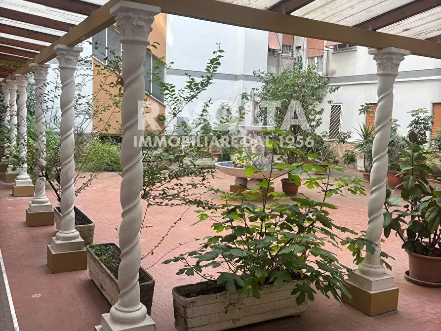 Immagine 44 di Appartamento in vendita  in Via Vittorio Spinazzola a Roma