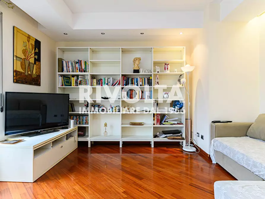 Immagine 4 di Appartamento in vendita  in via Majorana a Roma