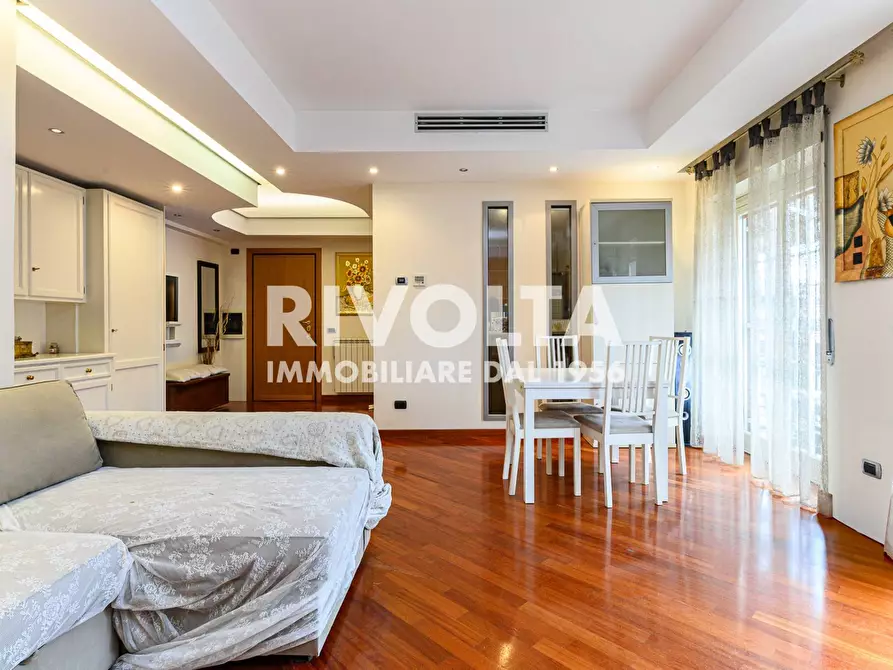 Immagine 5 di Appartamento in vendita  in via Majorana a Roma