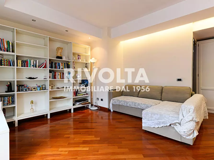 Immagine 6 di Appartamento in vendita  in via Majorana a Roma